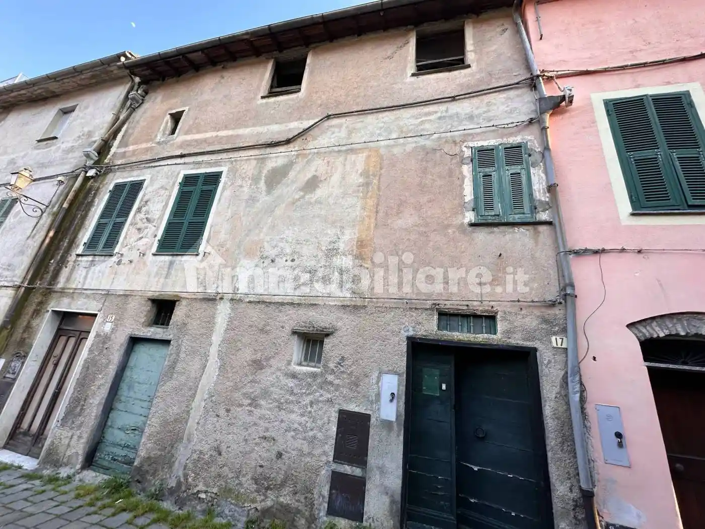 Casa indipendente in vendita a Toirano