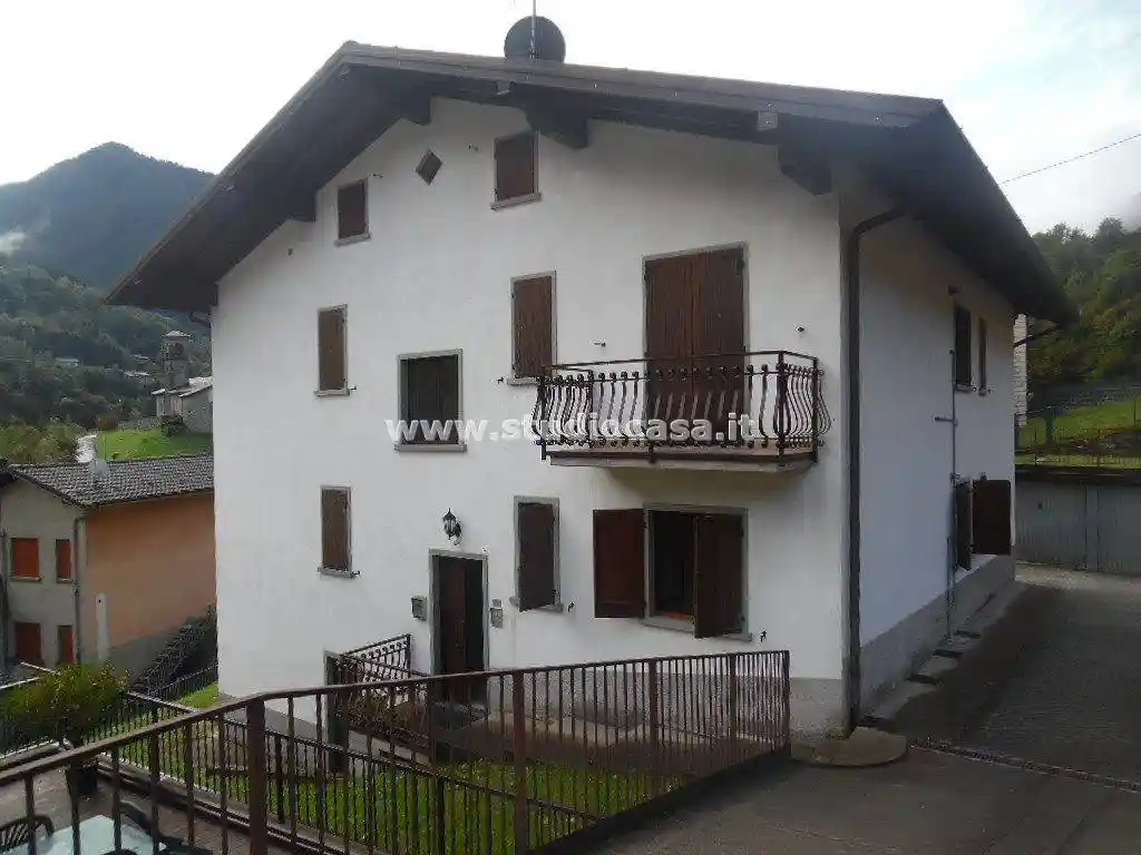 Appartamento in vendita a Gandellino