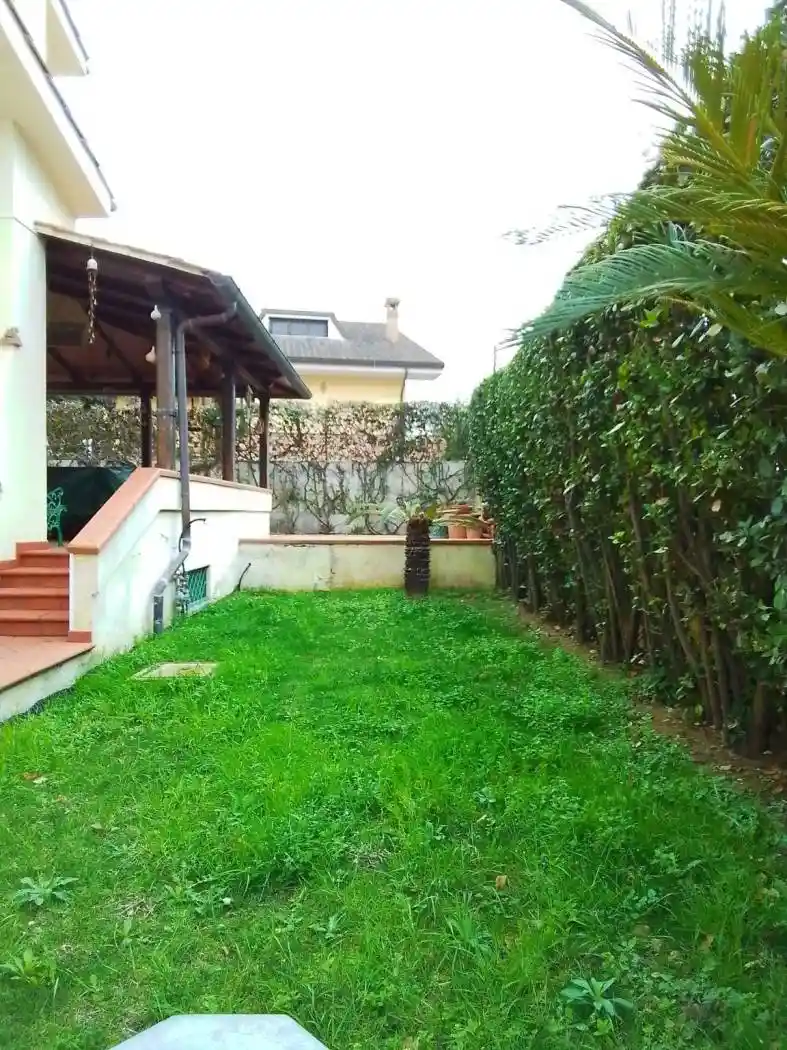 Villa in affitto a Sabaudia