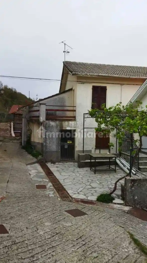 Rustico - Casale in vendita a Varese Ligure