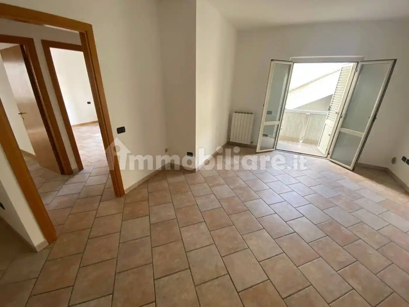 Trilocale via Giuseppe Garibaldi, Centro, Alba Adriatica - foto 3