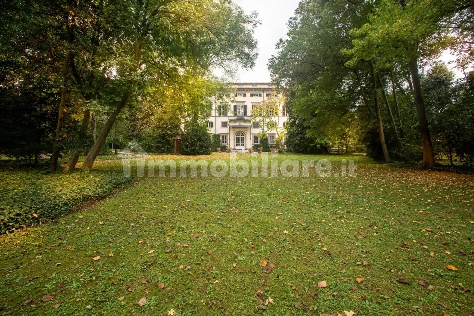 Villa in vendita a Lucca