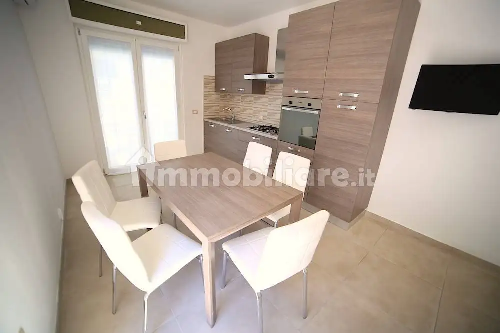 Appartamento via Francesco Paolo Michetti 74, Centro, Martinsicuro - foto 2