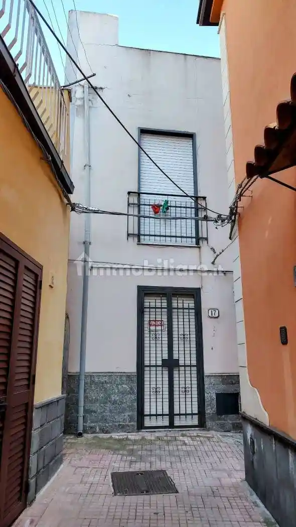 Appartamento in vendita a Santa Maria di Licodia