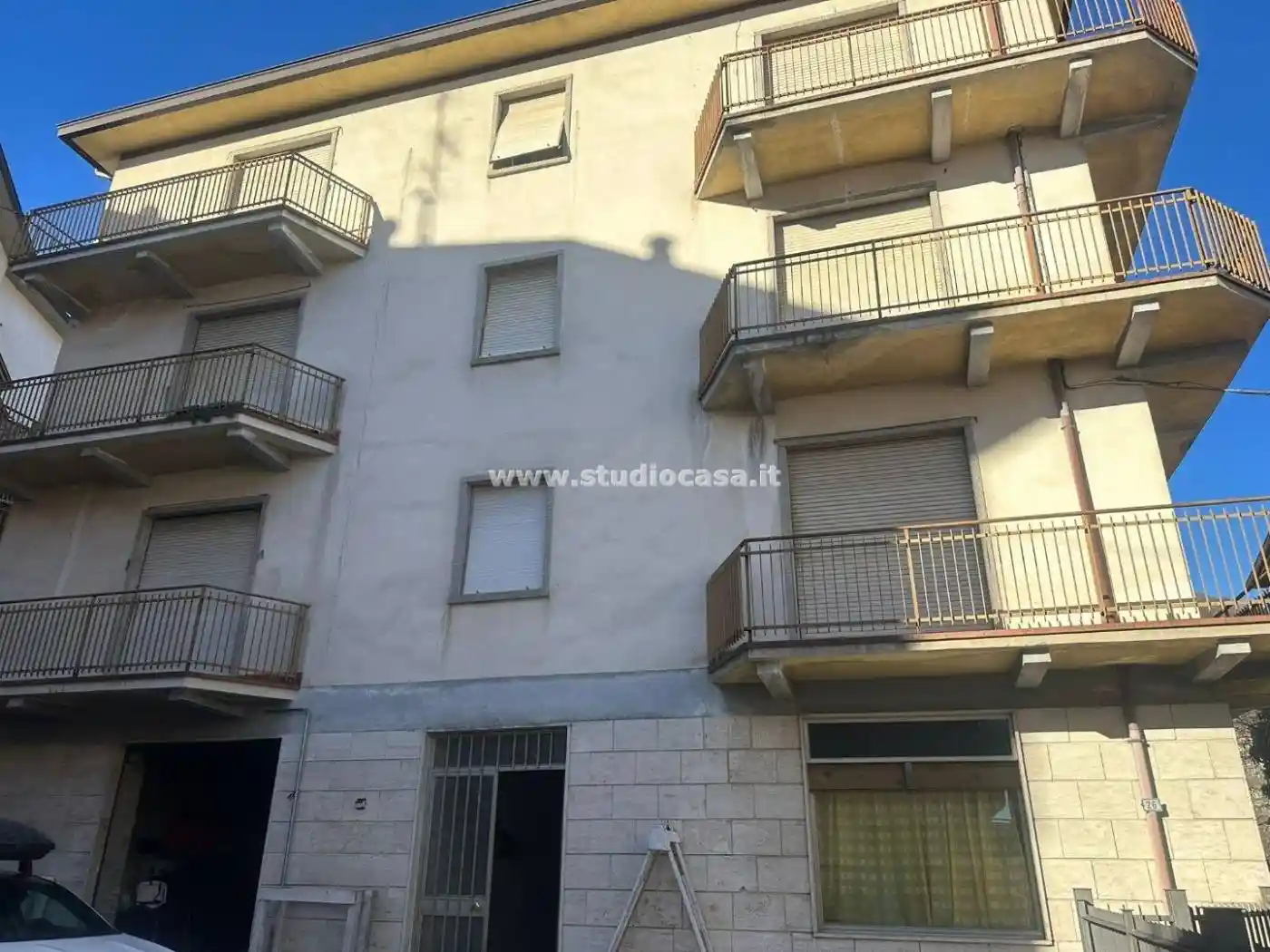 Palazzo - Edificio in vendita a Rota d'Imagna