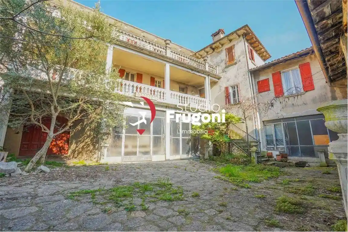 Rustico - Casale in vendita a Roè Volciano