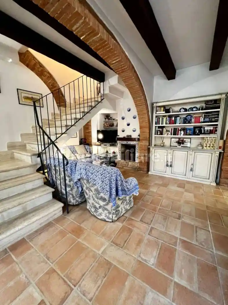 Villa in vendita a Montalcino