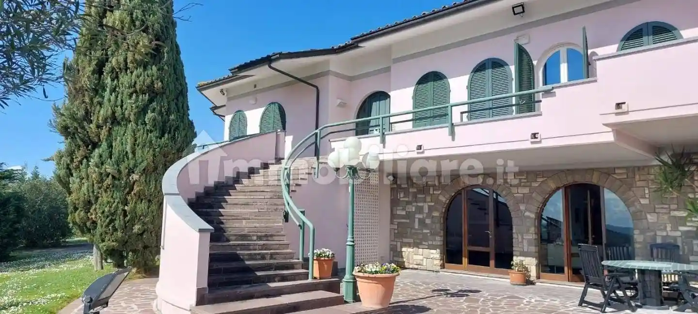 Villa in vendita a Cerreto Guidi