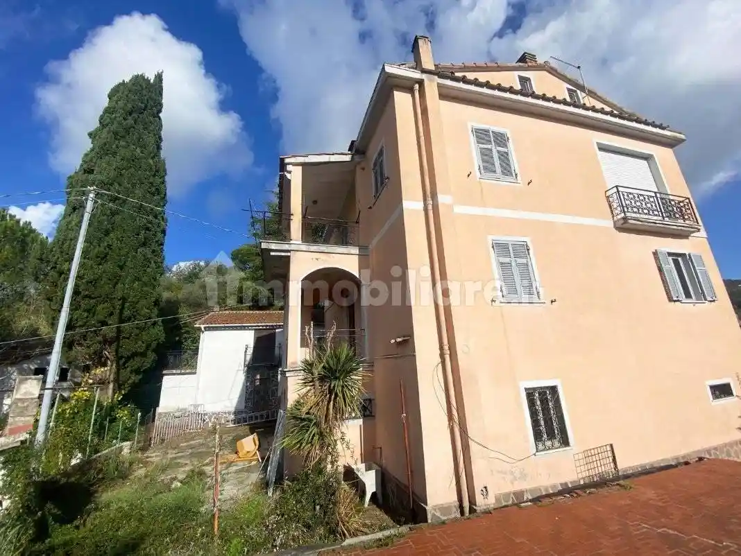 Villa in vendita a Bolano
