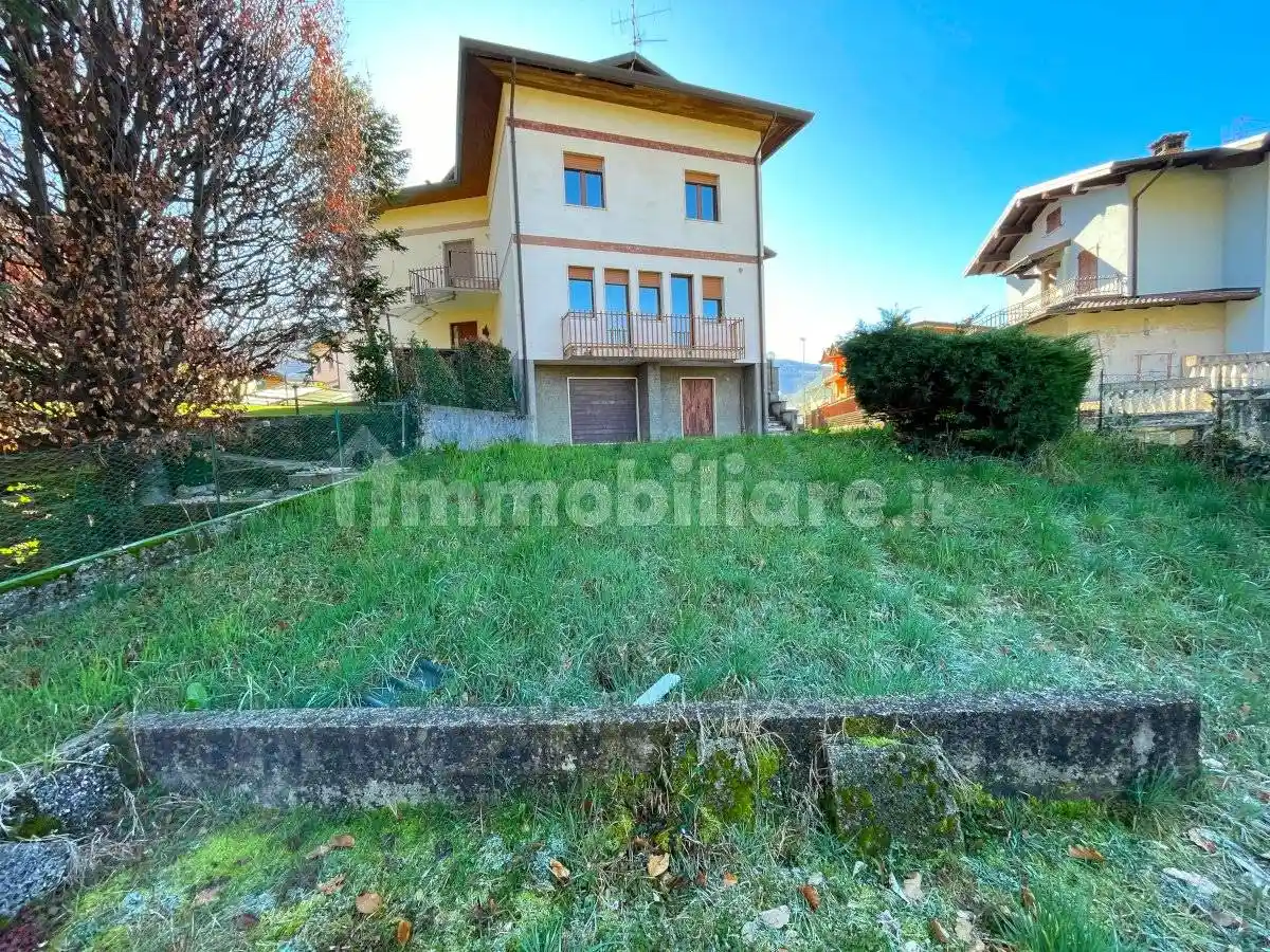 Villetta a schiera in vendita a Gandino