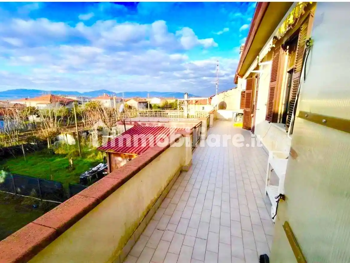 Appartamento in vendita a Luni