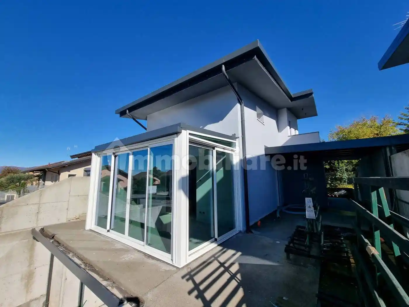 Villa in vendita a Barzanò