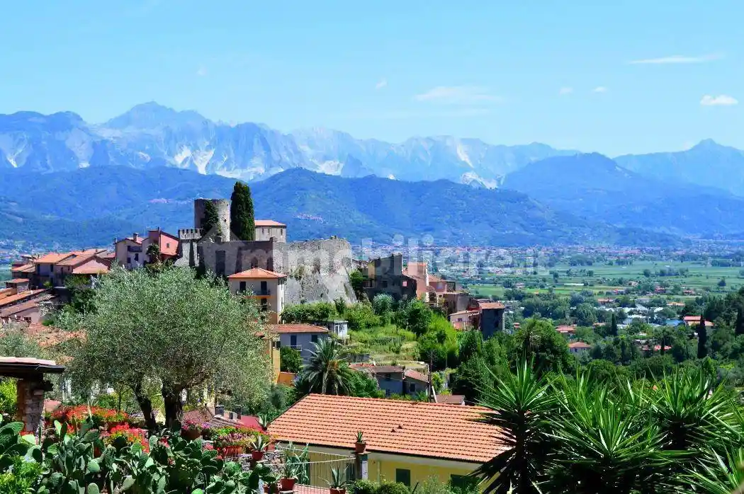 Villa in vendita a Ameglia