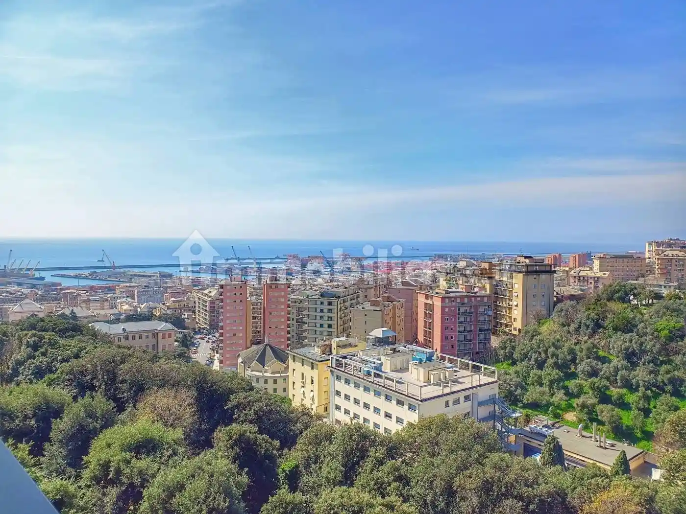 Appartamento in vendita a Genova