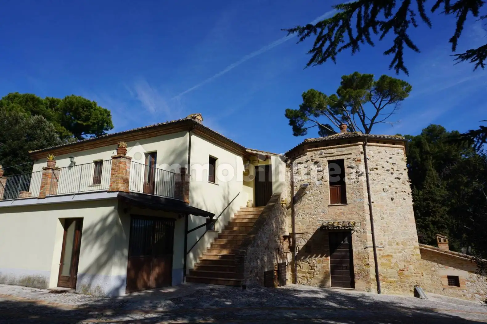 Rustico - Casale in vendita a Canzano