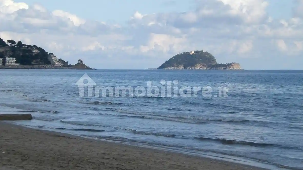 Appartamento in affitto a Alassio