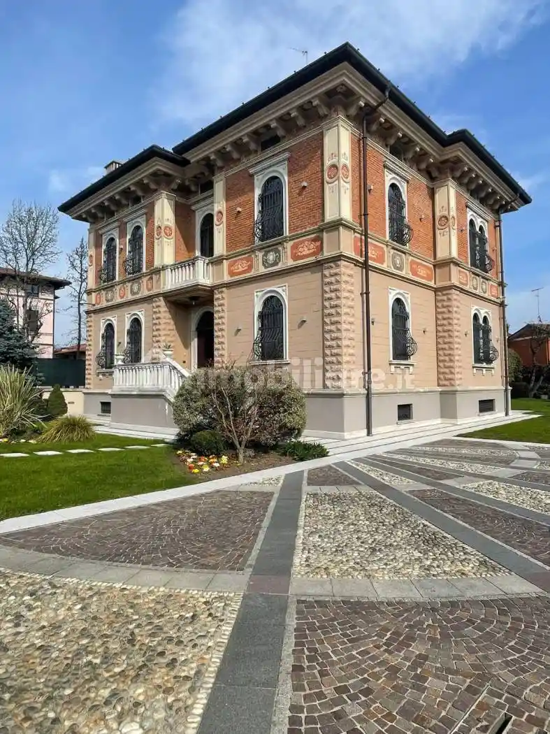 Villa in vendita a Chiari