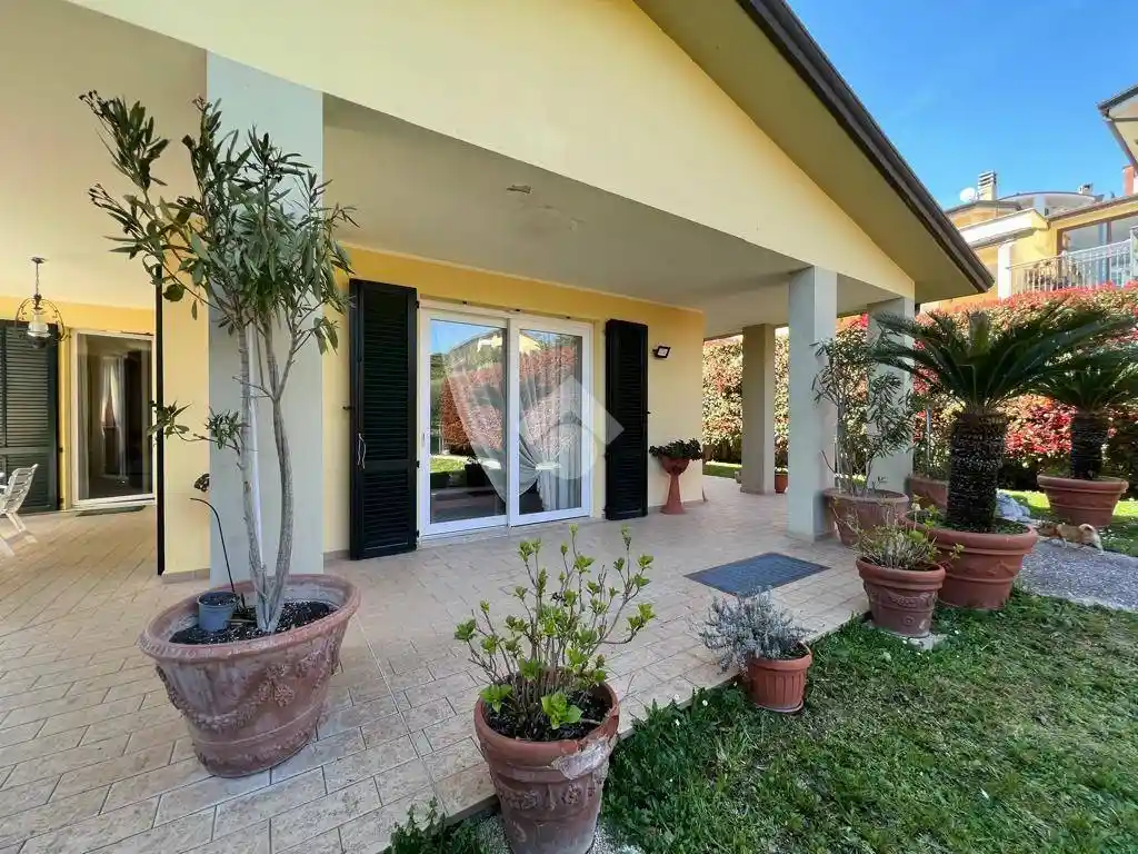 Villa in vendita a Perugia