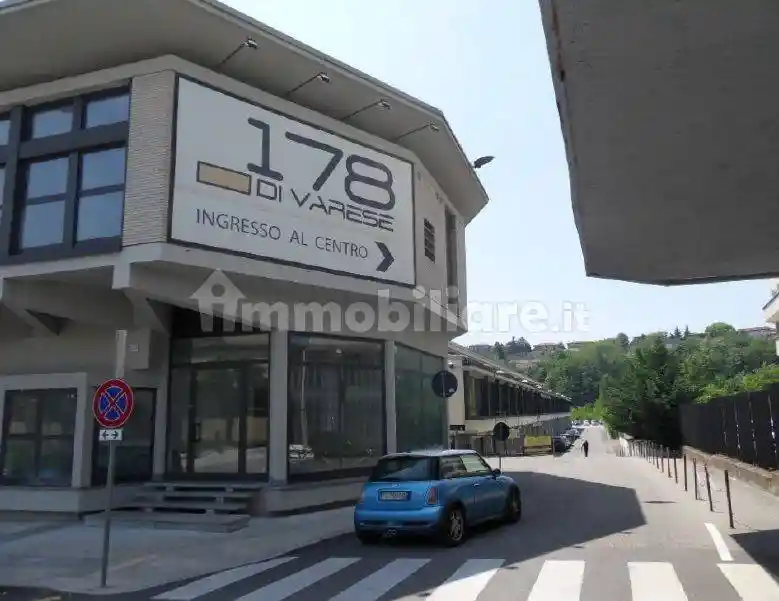 Palazzo - Edificio in vendita a Varese