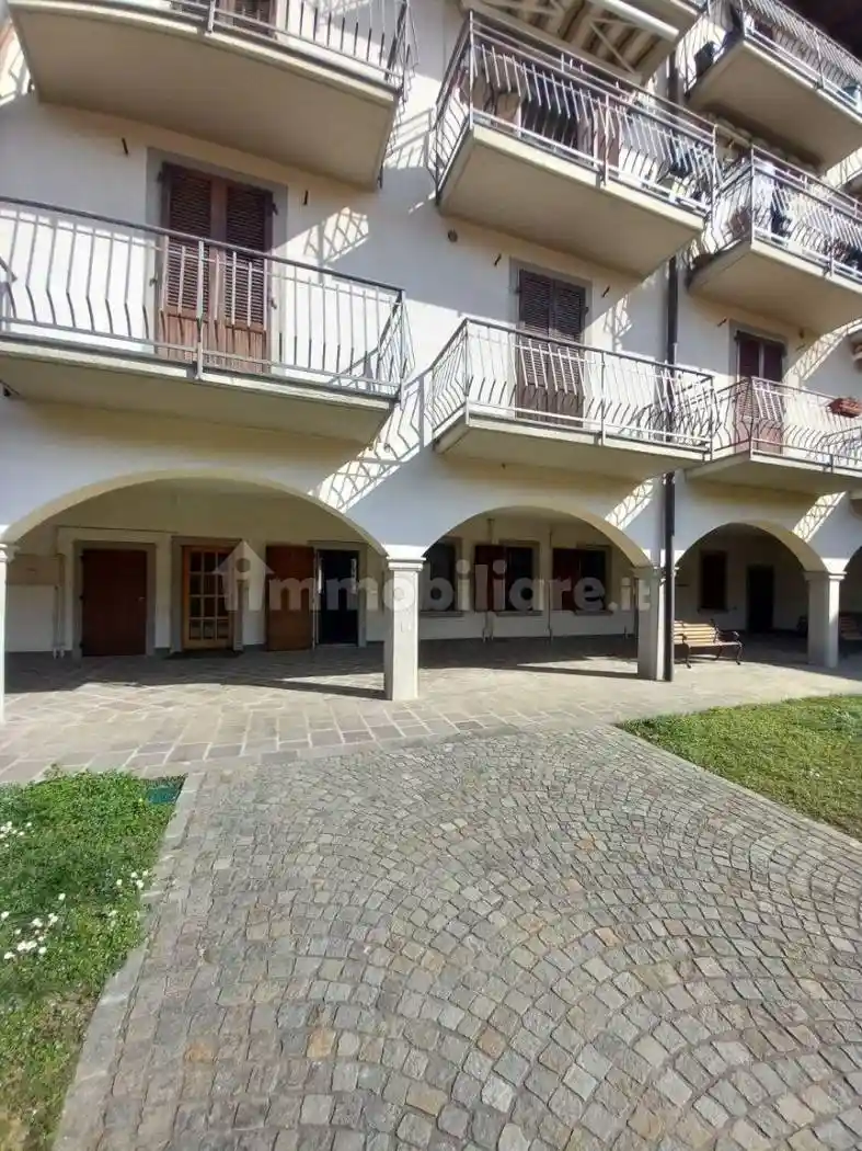 Appartamento in vendita a Rovetta