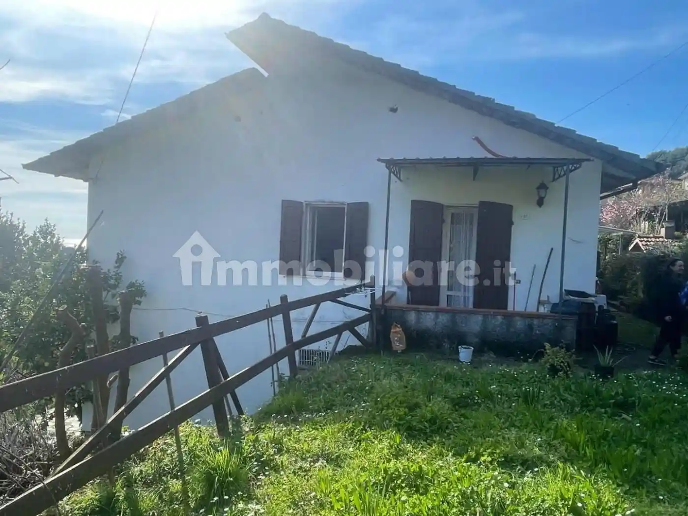 Terratetto unifamiliare 55 m², buono stato, Zona Collinare Cerreto, Sant'Eustachio, Montignoso - foto 2