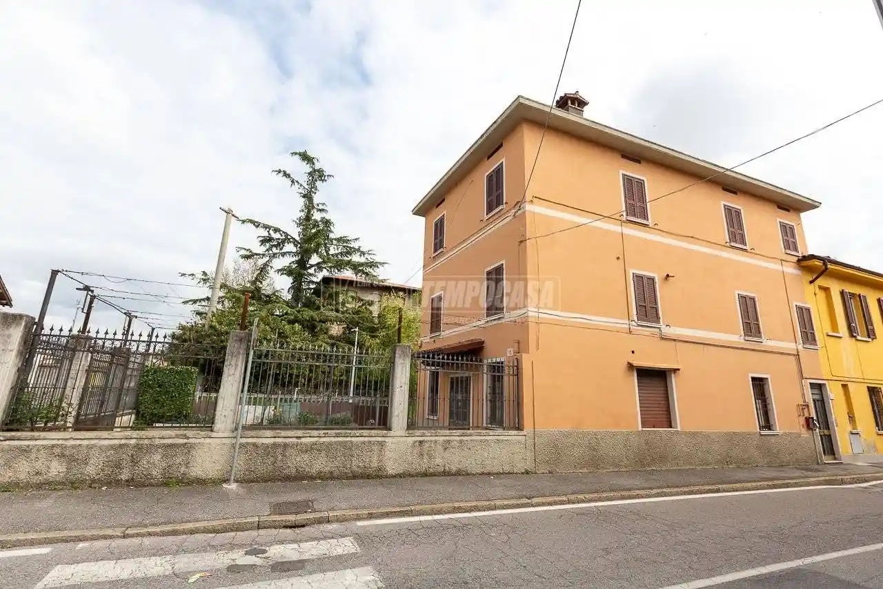 Palazzo - Edificio in vendita a Brescia