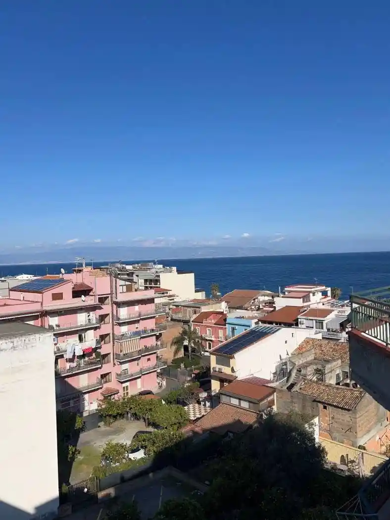 Appartamento in vendita a Roccalumera