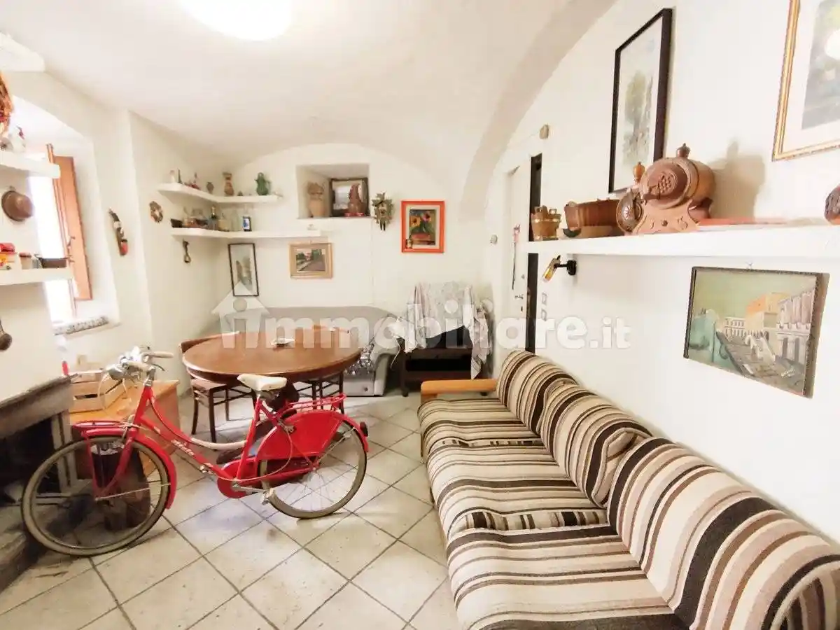 Trilocale via Giovanni Benedetti, 17, Centro, Rocca di Mezzo - foto 3