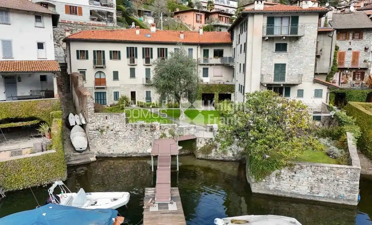 Appartamento in vendita a Tremezzina