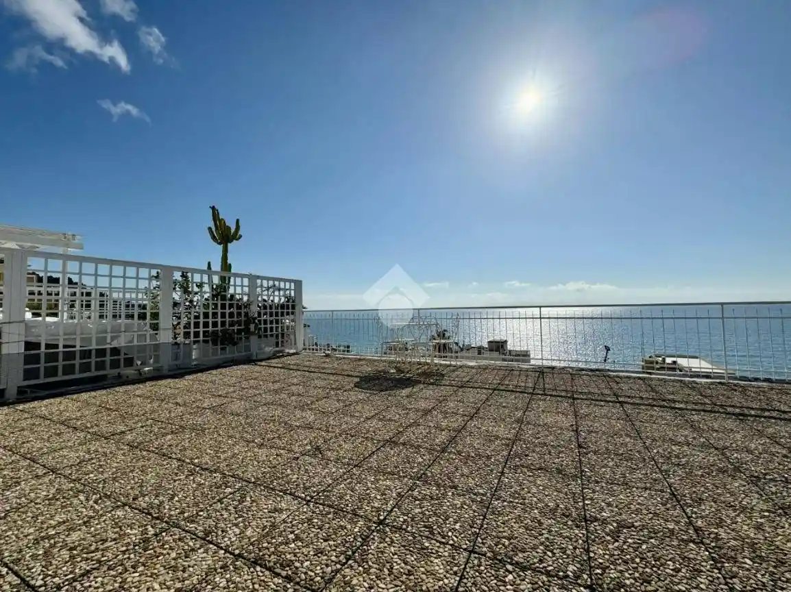 Trilocale viale D. Hanbury 166, Borgo Coscia, Alassio - foto 4