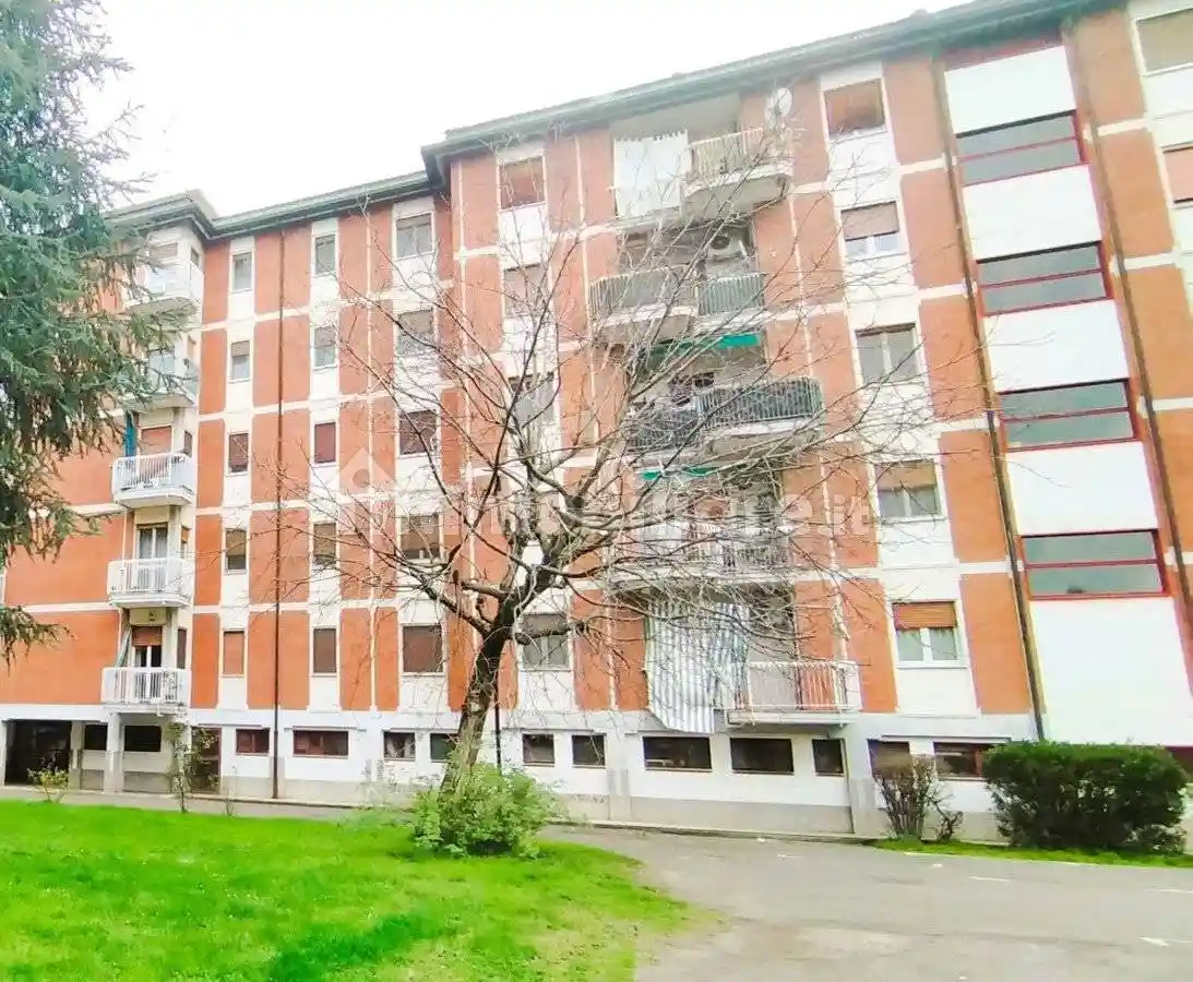 Appartamento in vendita a Locate di Triulzi