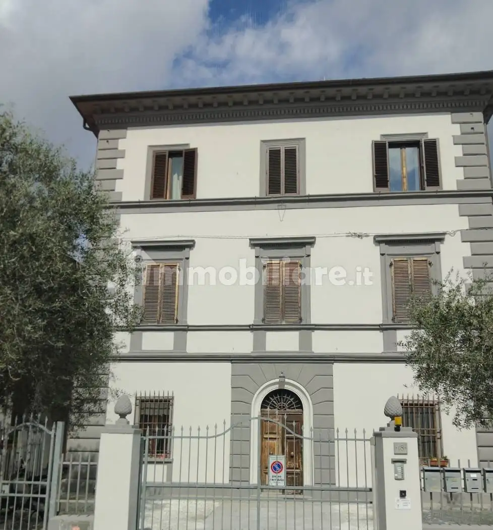 Appartamento in vendita a Cascina