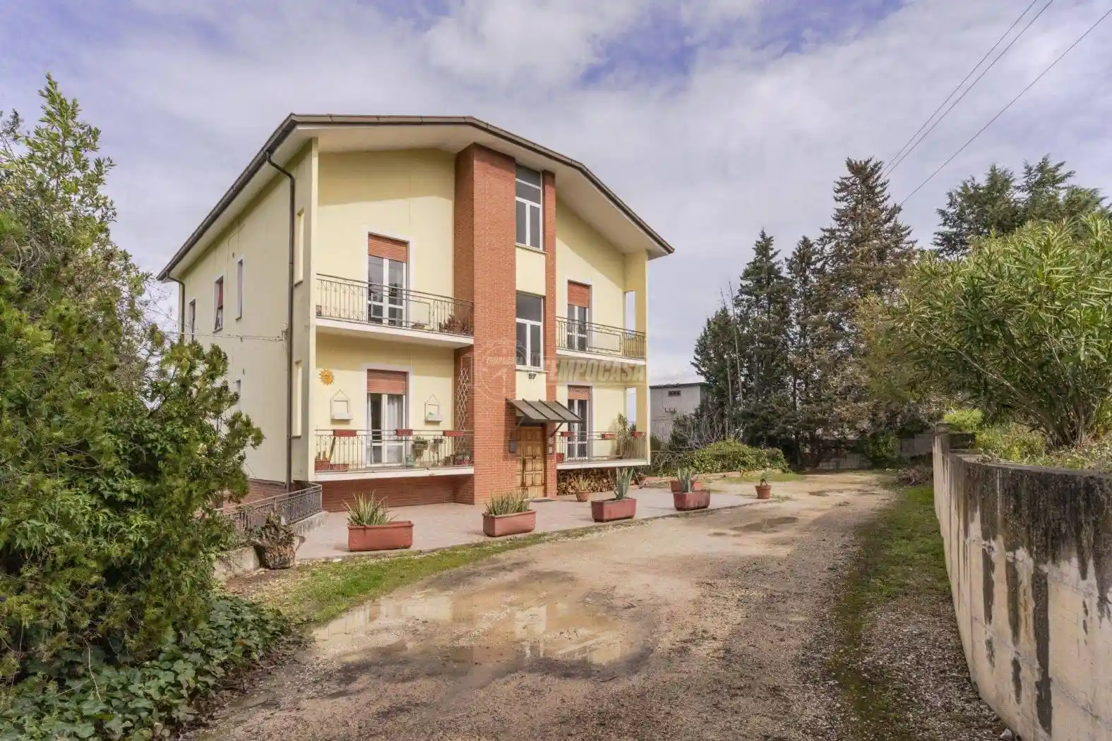 Villa in vendita a Macerata