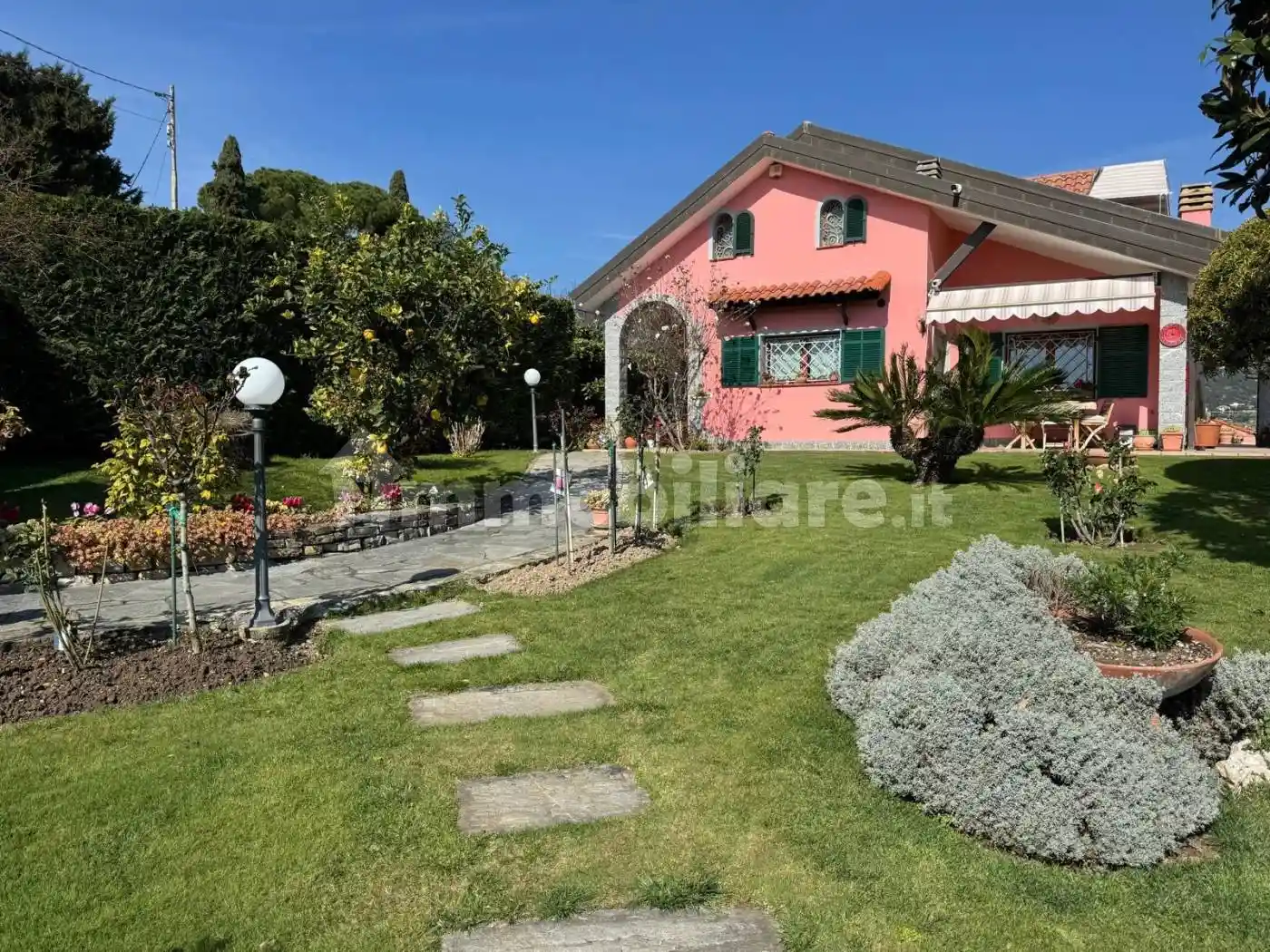 Villa in vendita a Sanremo