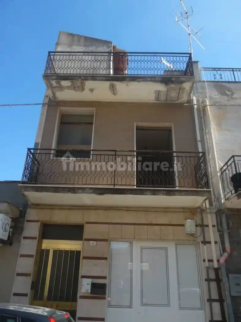 Appartamento in vendita a Floridia