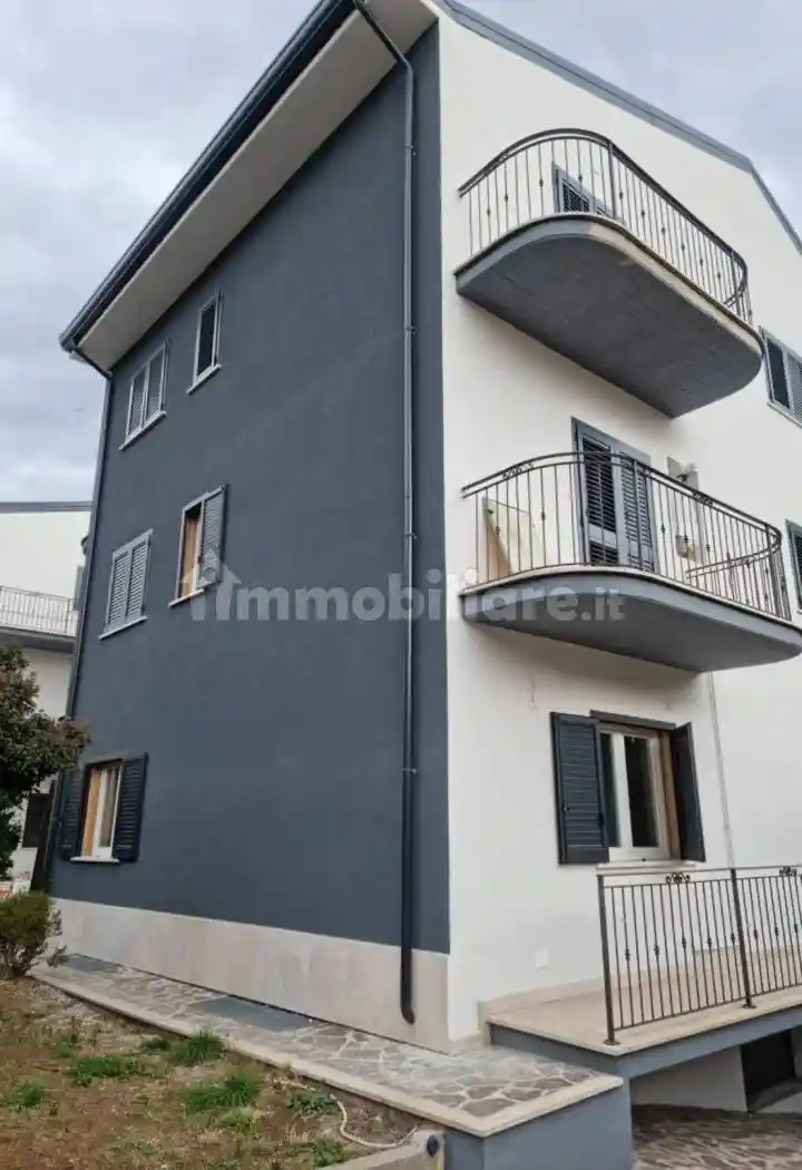 Villa unifamiliare via Galvani, 1, Centro, Avezzano - foto 2