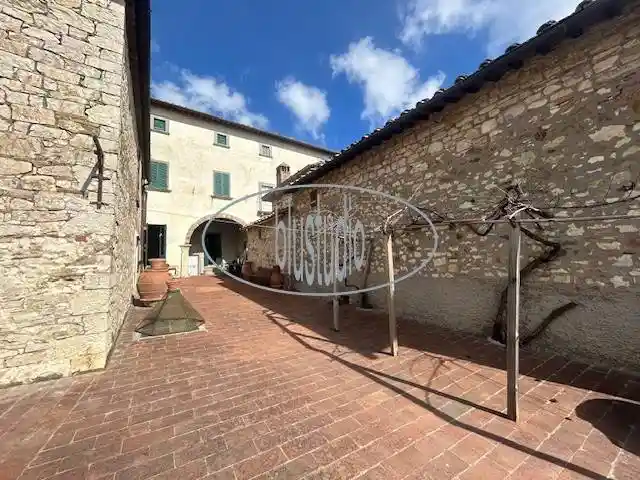 Villa in vendita a Radda in Chianti