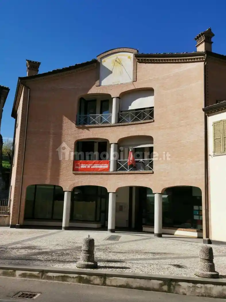 Appartamento in vendita a Langhirano