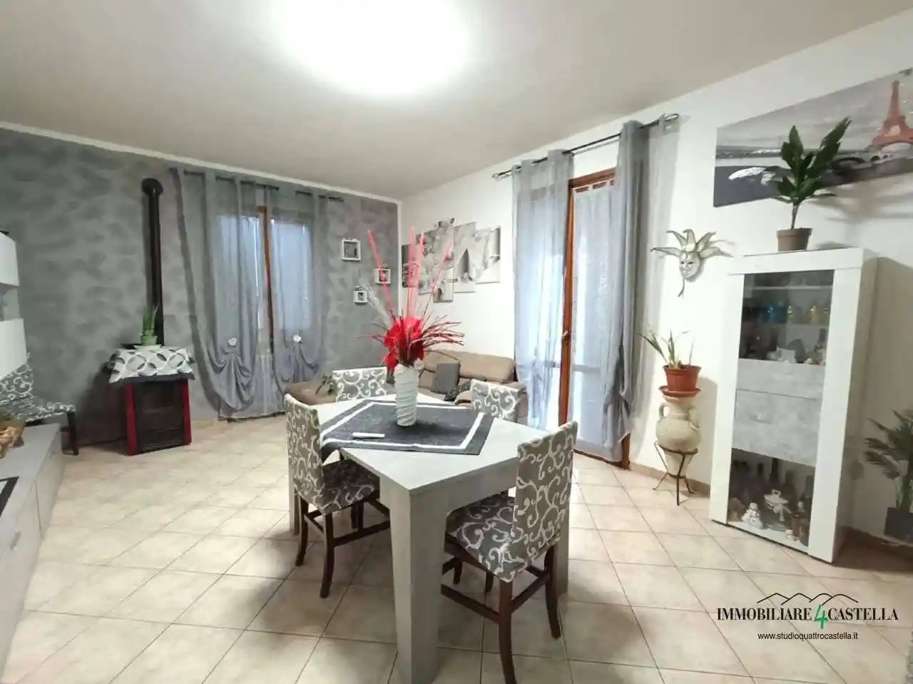 Casa indipendente in vendita a Baiso