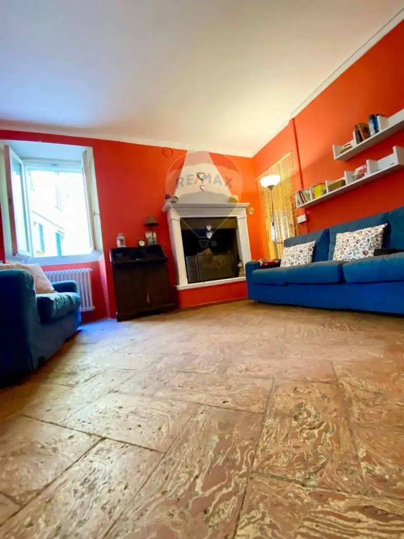 Casa indipendente in vendita a Gravedona ed Uniti