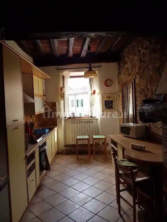 Appartamento in vendita a Monticiano