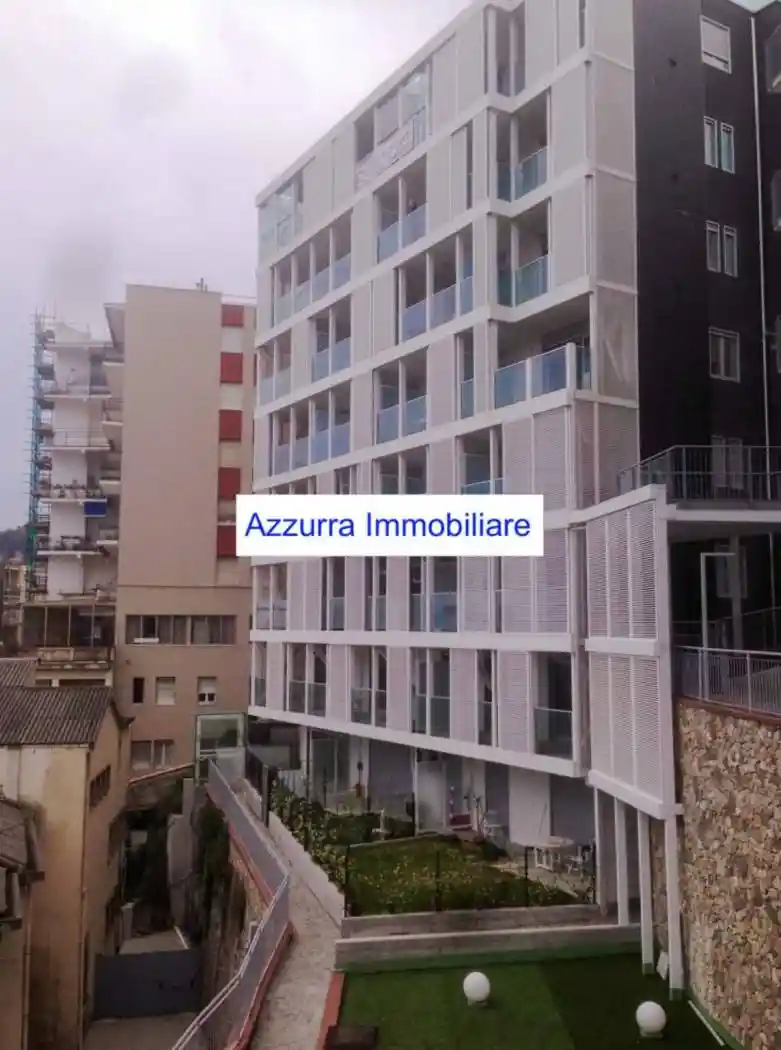 Appartamento in vendita a Finale Ligure