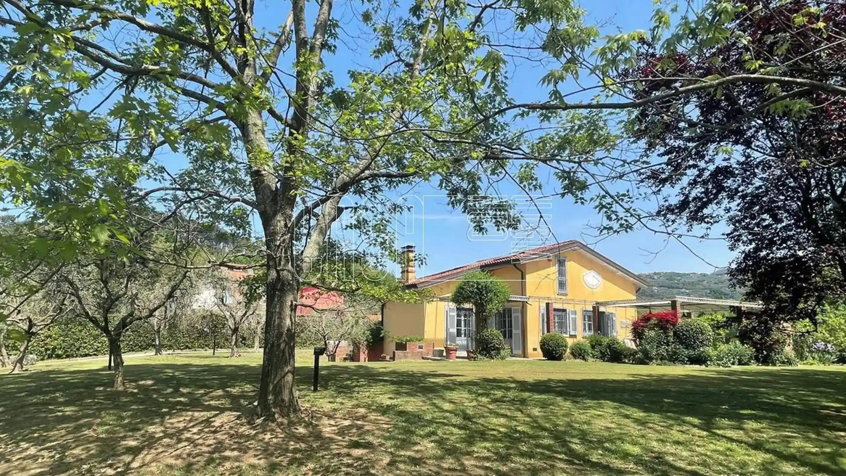 Villa in vendita a Sarzana