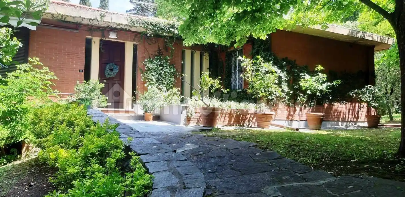 Villa in vendita a Collesalvetti