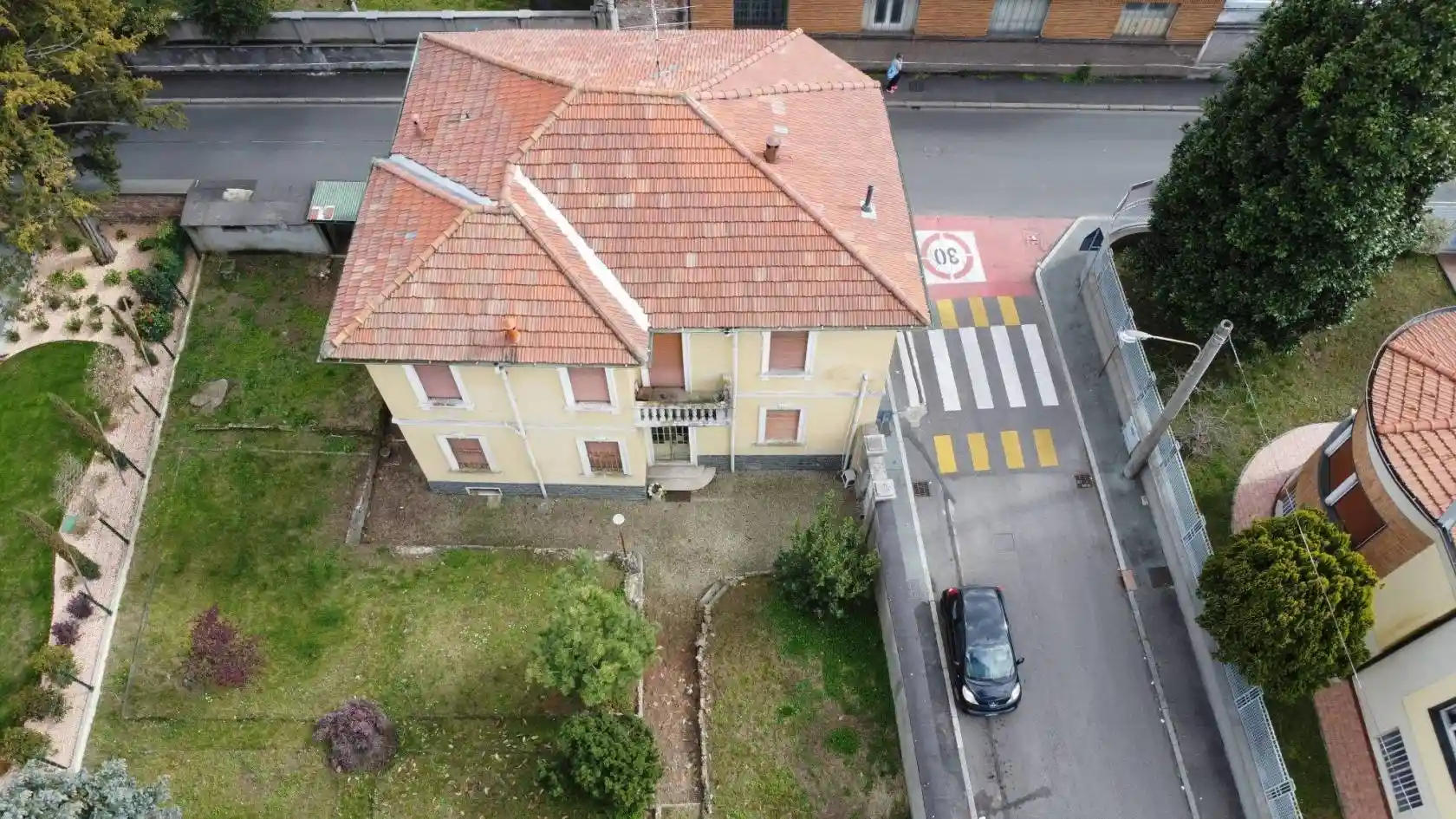 Villa in vendita a Legnano