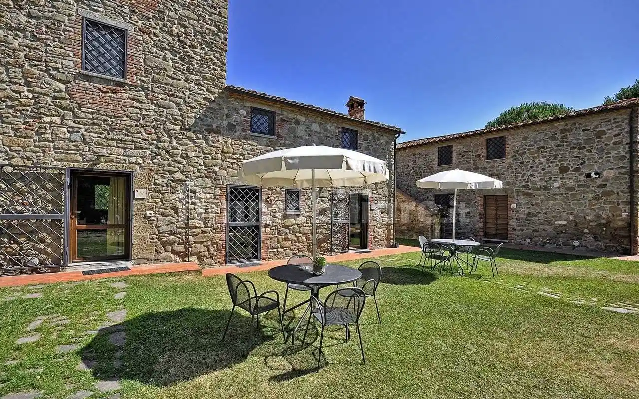 Rustico - Casale in vendita a Tuoro sul Trasimeno