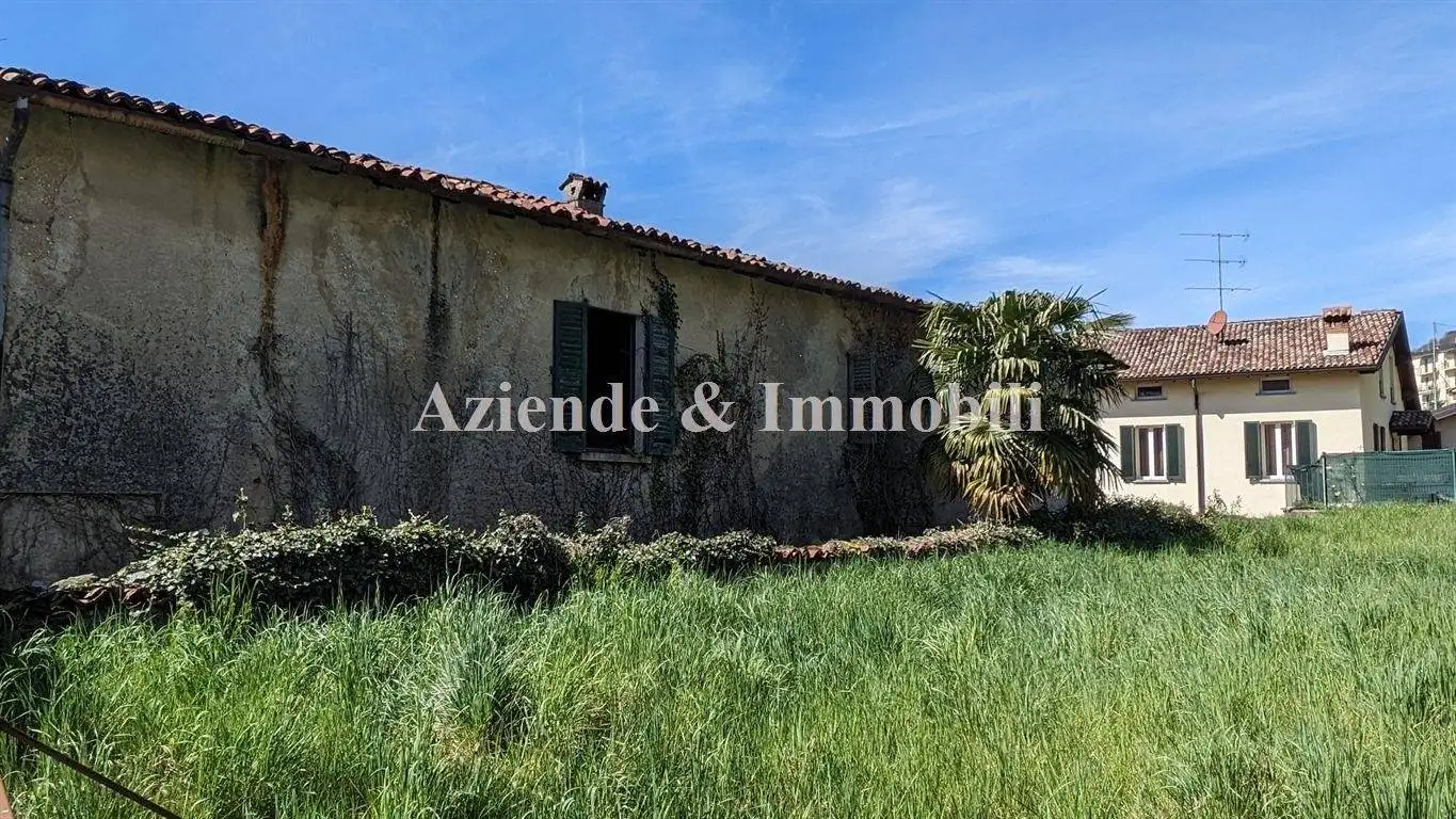 Rustico 472 m², Centro, Santa Maria Hoè - foto 5