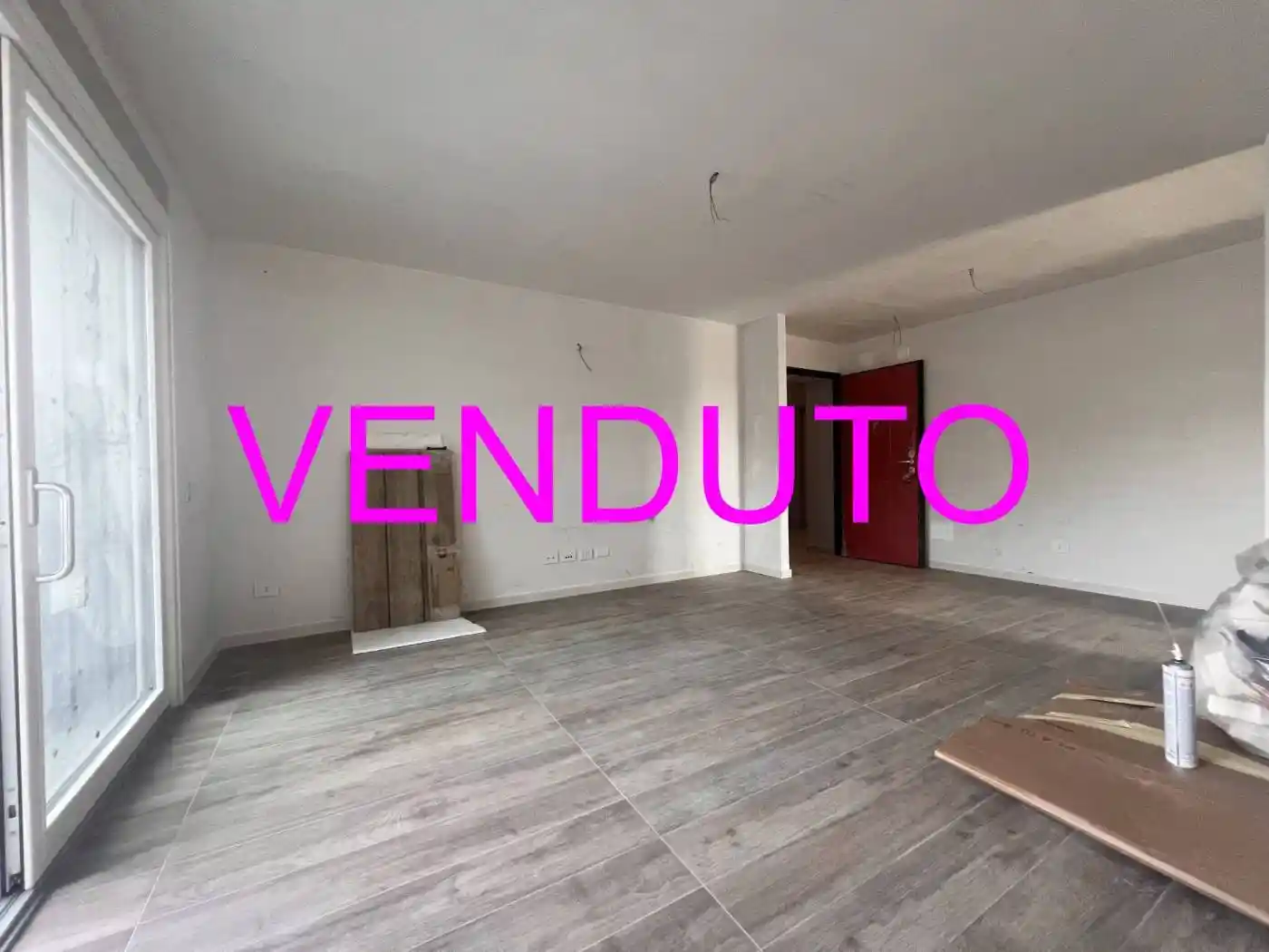 Appartamento in vendita a Caronno Pertusella