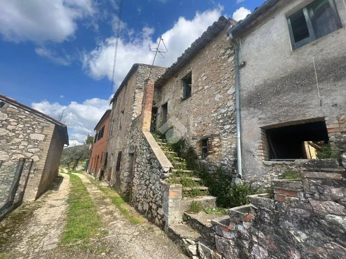 Rustico - Casale in vendita a Montasola
