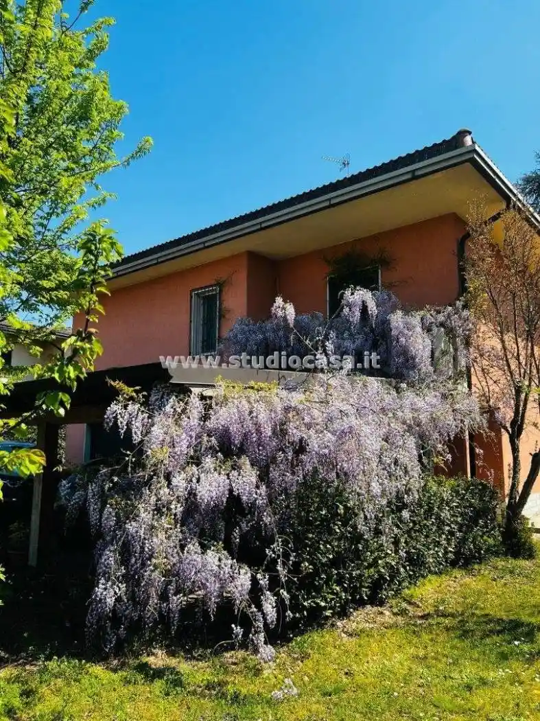 Villa in vendita a Soresina